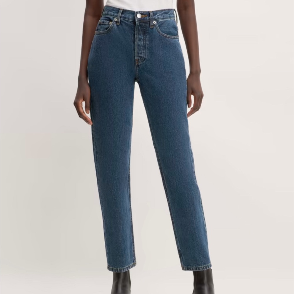 NWT everlane 90’s cheeky ankle length jean. Size 28